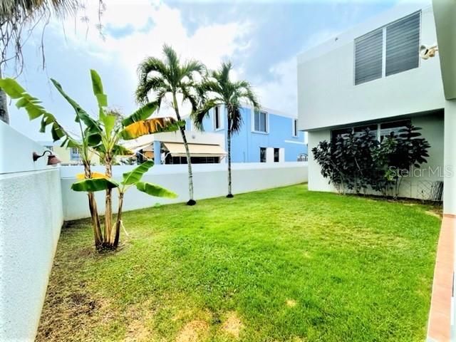 Vendido Recientemente: $390,000 (4 camas, 2 baños, 2050 Pies cuadrados)