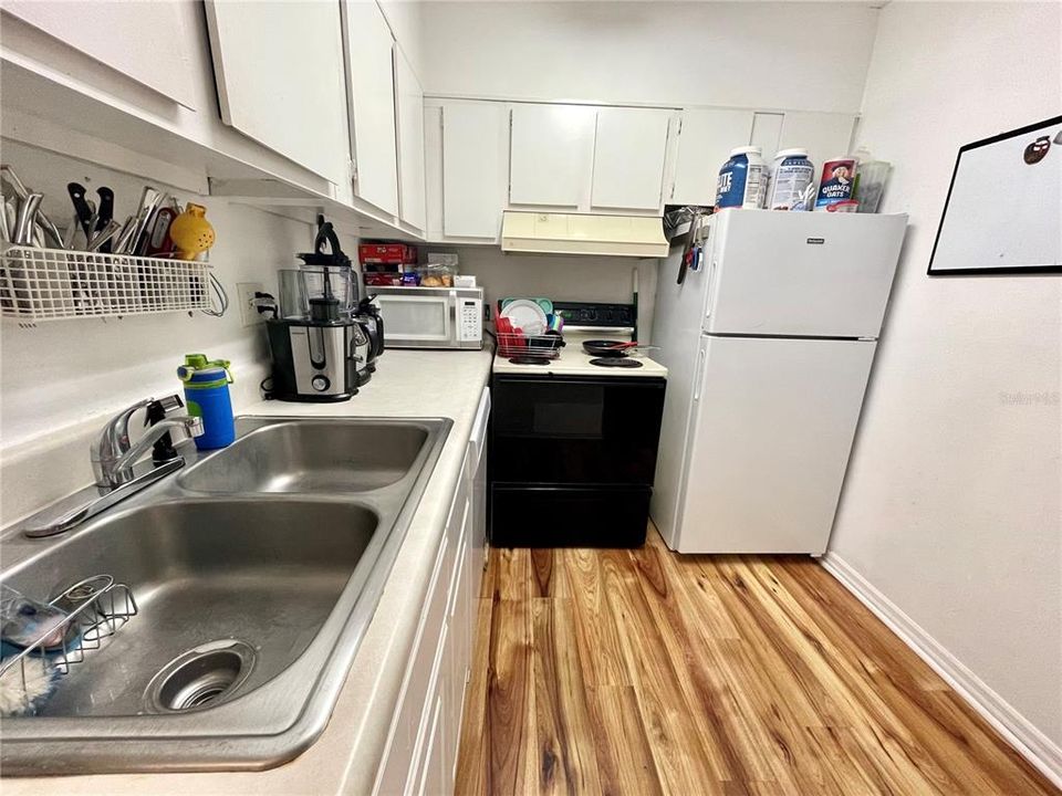 Recently Sold: $89,000 (1 beds, 1 baths, 702 Square Feet)