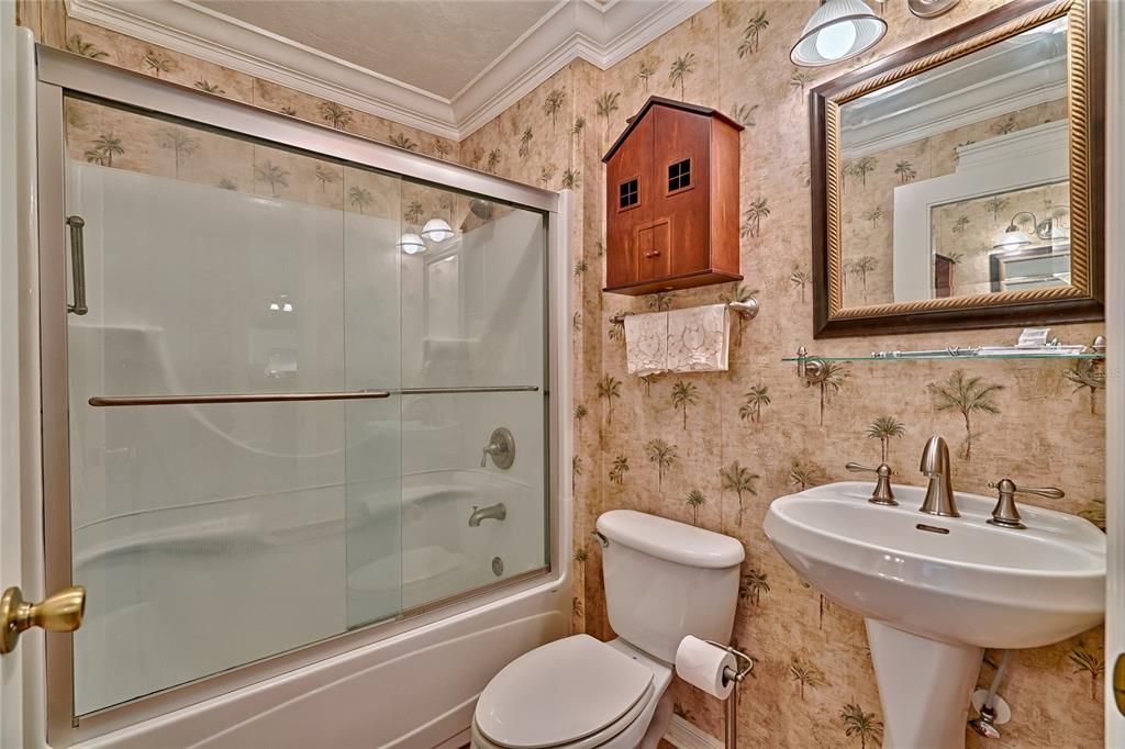 最近售出: $424,900 (3 贝兹, 3 浴室, 2300 平方英尺)