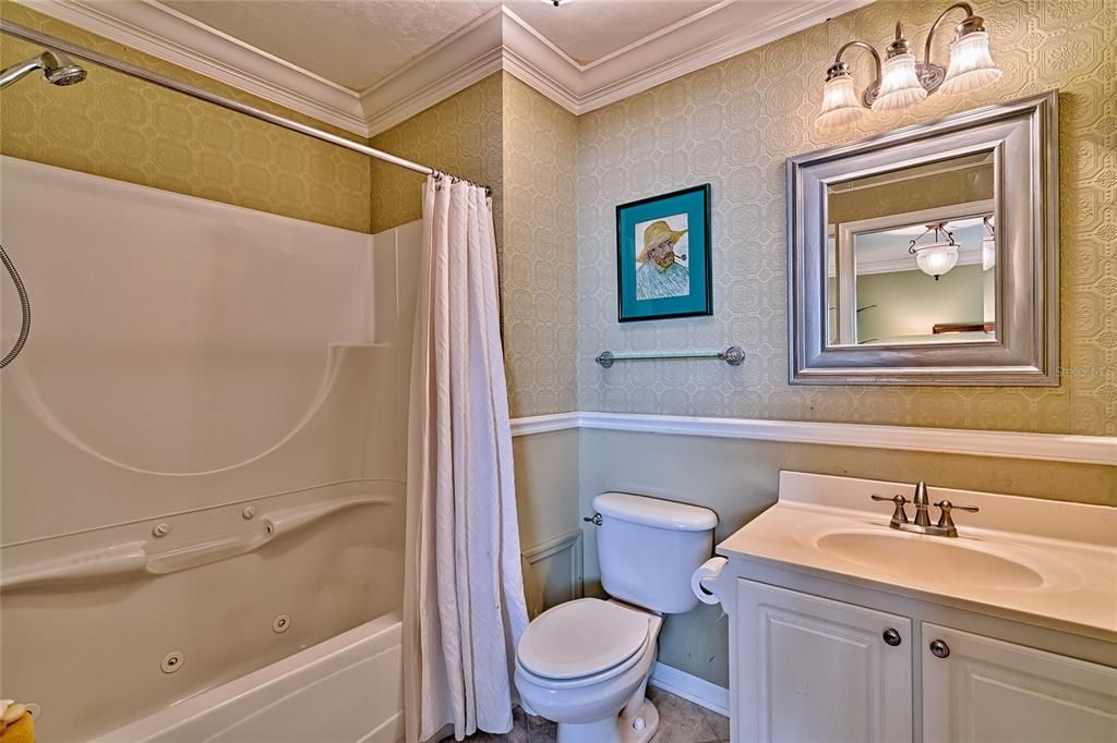 最近售出: $424,900 (3 贝兹, 3 浴室, 2300 平方英尺)