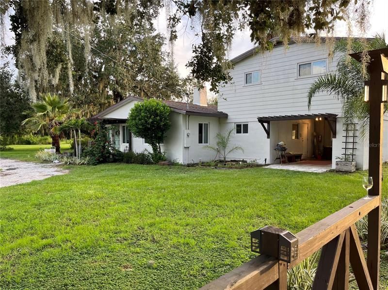 Recently Sold: $699,000 (2 beds, 2 baths, 1998 Square Feet)