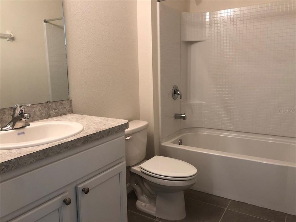 最近租的: $2,700 (4 贝兹, 2 浴室, 1828 平方英尺)