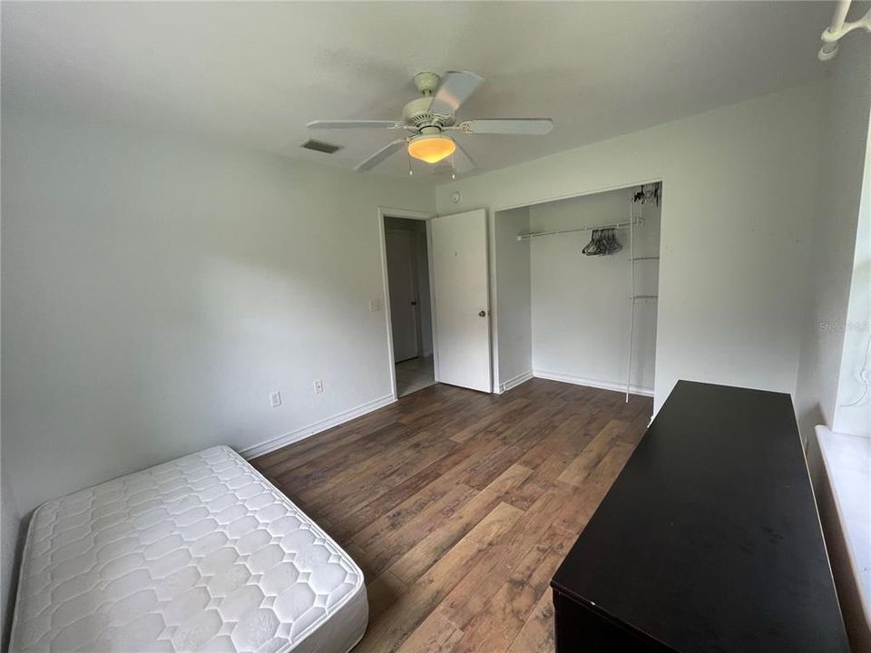 Recently Sold: $415,000 (3 beds, 2 baths, 1780 Square Feet)