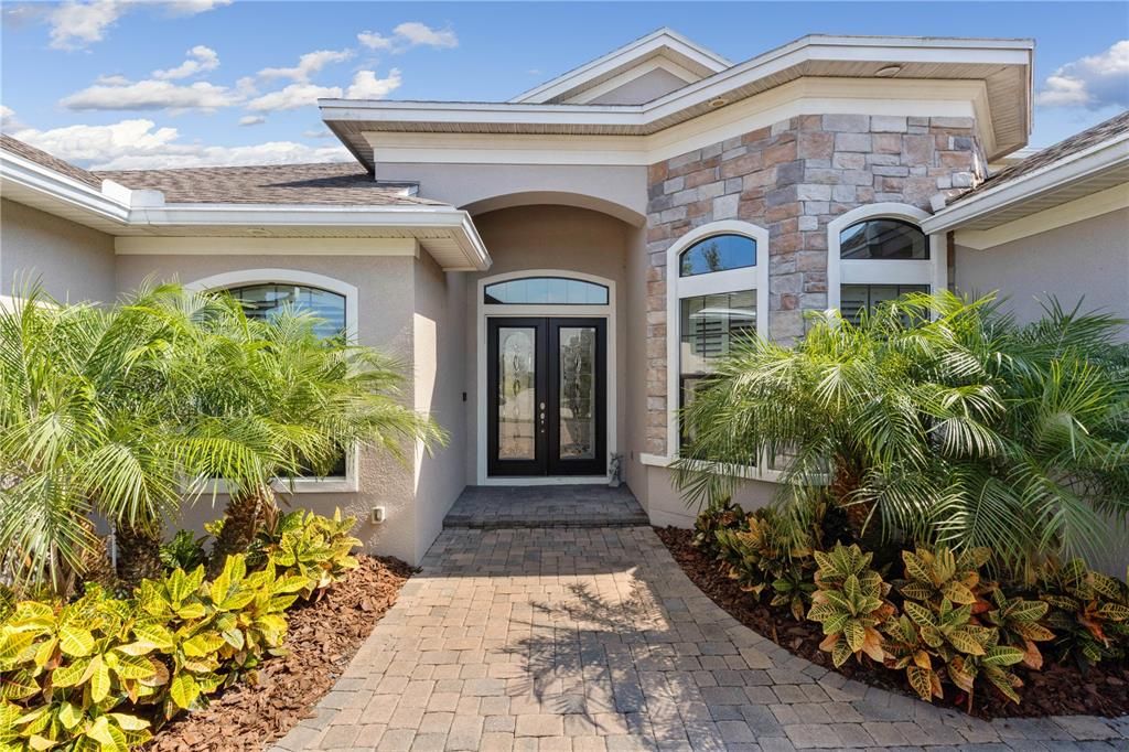 Recently Sold: $949,000 (5 beds, 4 baths, 4234 Square Feet)