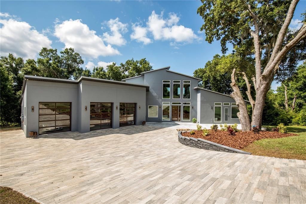 Recently Sold: $1,350,000 (4 beds, 3 baths, 4617 Square Feet)