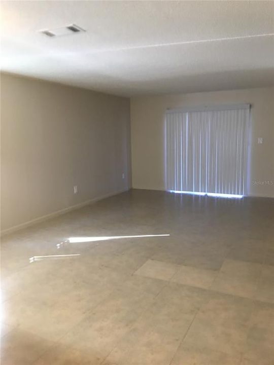 Recently Rented: $1,000 (2 beds, 1 baths, 3604 Square Feet)
