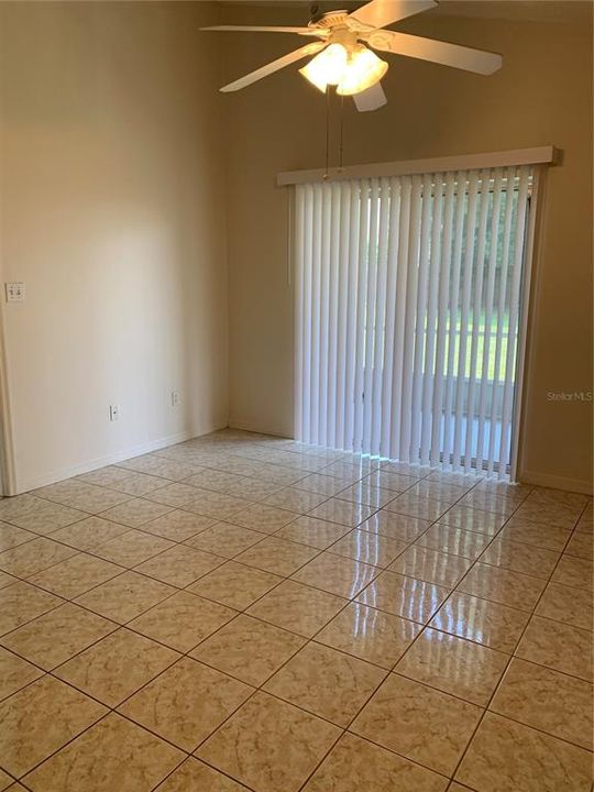 Recently Rented: $2,200 (3 beds, 2 baths, 1632 Square Feet)