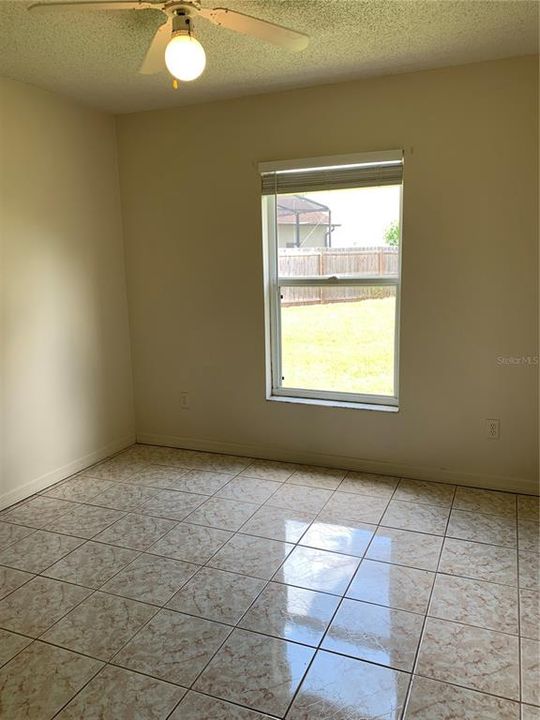 Recently Rented: $2,200 (3 beds, 2 baths, 1632 Square Feet)