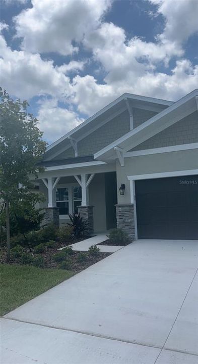 Recently Sold: $414,200 (3 beds, 3 baths, 2018 Square Feet)