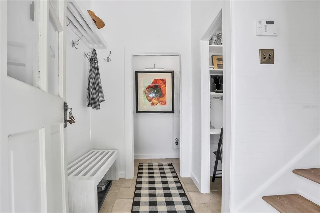 One bedroom apartment entryway.