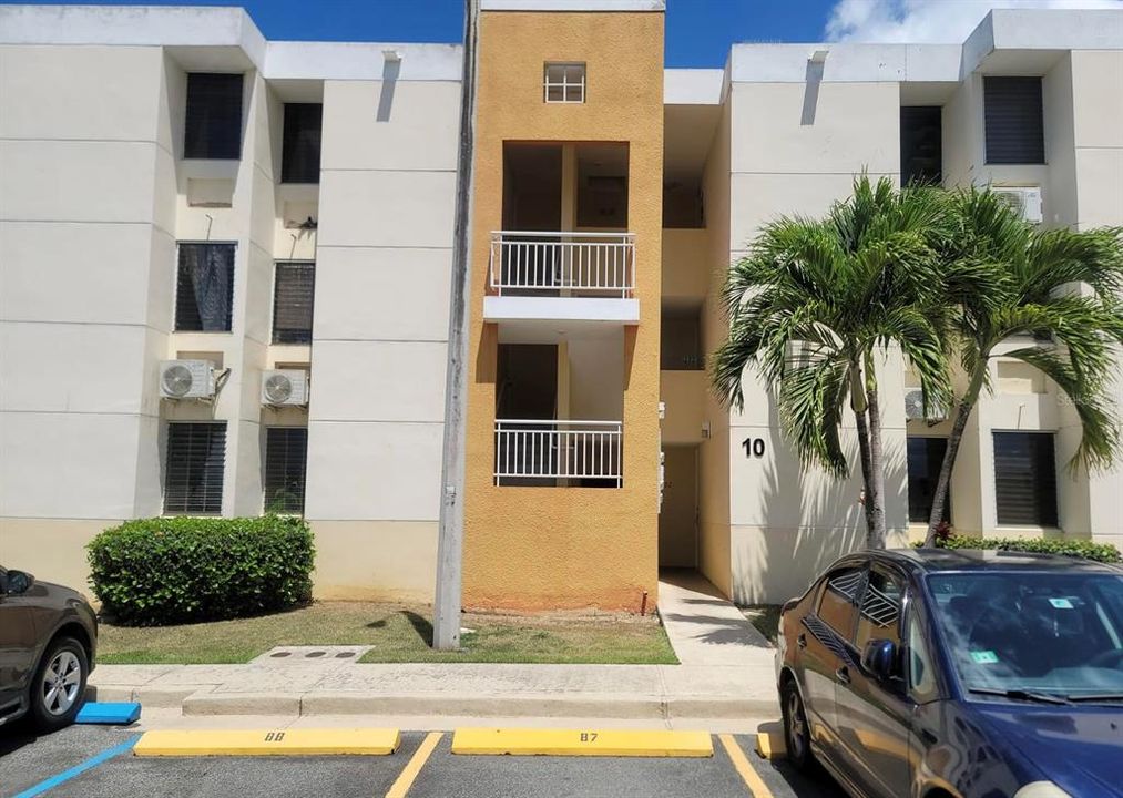 Vendido Recientemente: $99,000 (3 camas, 2 baños, 997 Pies cuadrados)