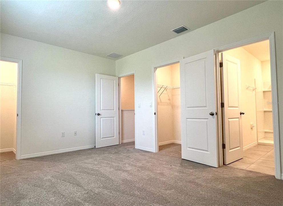 Recently Rented: $2,100 (3 beds, 2 baths, 1673 Square Feet)