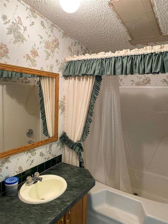 最近售出: $150,000 (3 贝兹, 2 浴室, 1152 平方英尺)