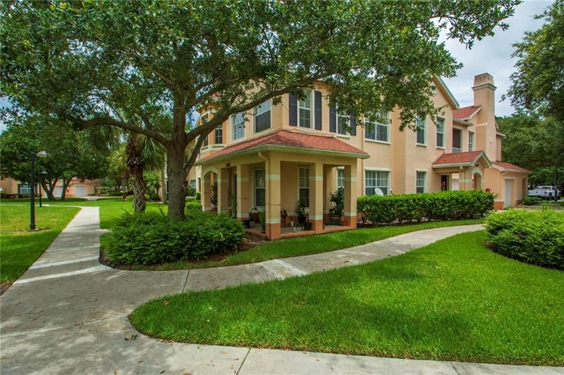 Recently Sold: $280,000 (3 beds, 2 baths, 1560 Square Feet)