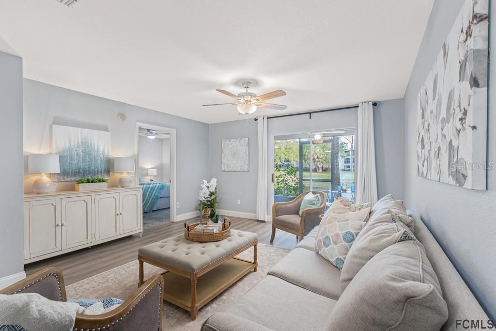 Recently Sold: $320,000 (2 beds, 2 baths, 1070 Square Feet)