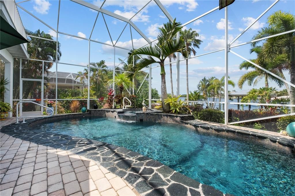 Recently Sold: $1,190,000 (3 beds, 2 baths, 3092 Square Feet)