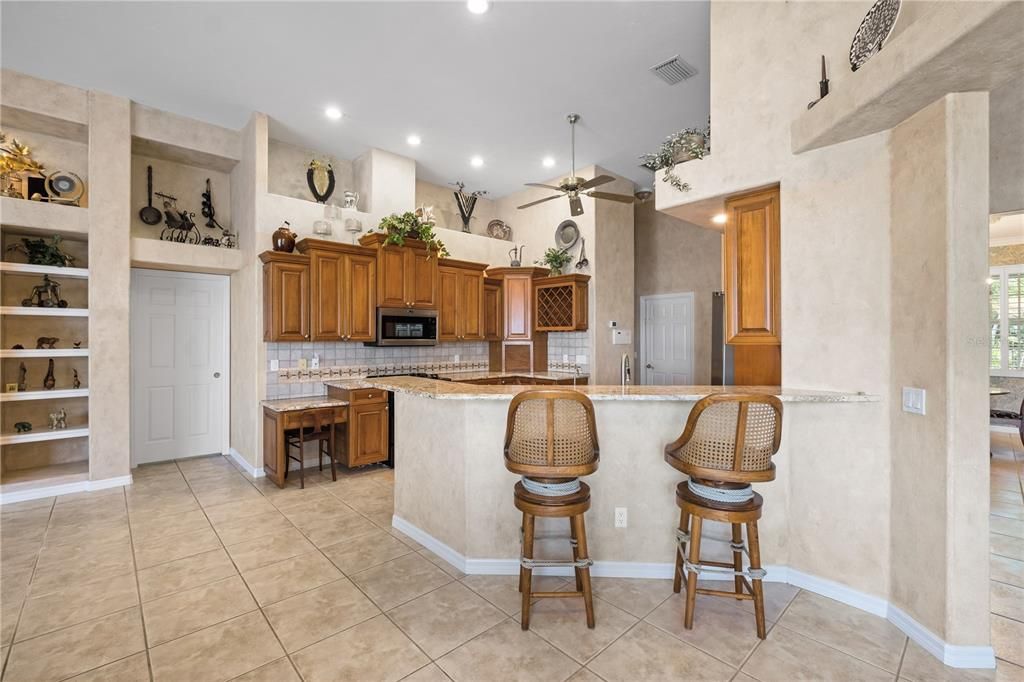 Recently Sold: $1,190,000 (3 beds, 2 baths, 3092 Square Feet)