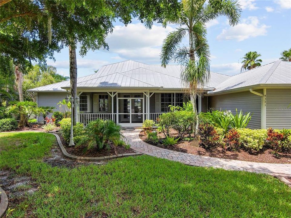 Recently Sold: $1,190,000 (3 beds, 2 baths, 3092 Square Feet)