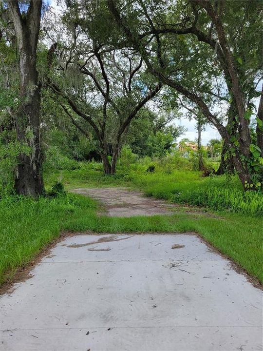 最近售出: $73,500 (0.80 acres)