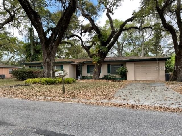 Recently Sold: $350,000 (3 beds, 2 baths, 2004 Square Feet)