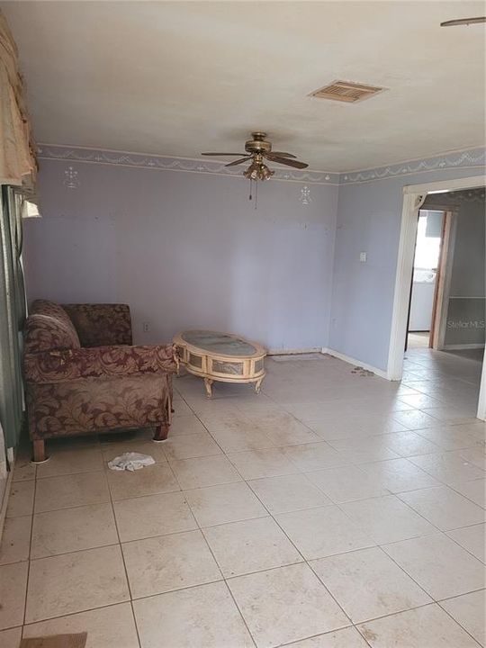 Recently Sold: $85,000 (2 beds, 1 baths, 1056 Square Feet)