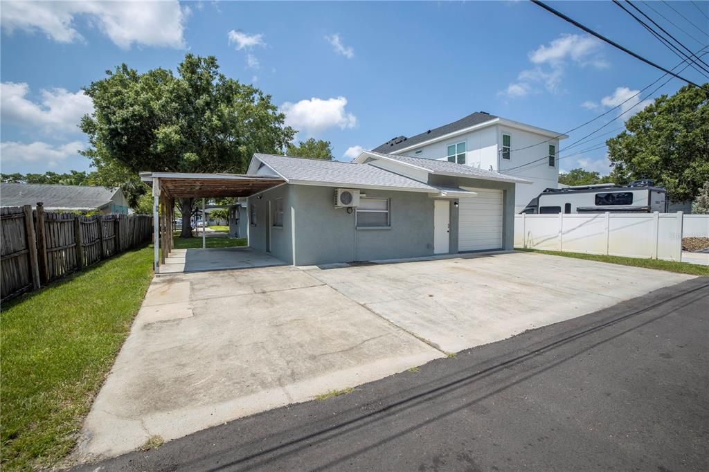 Recently Sold: $480,000 (3 beds, 2 baths, 1196 Square Feet)