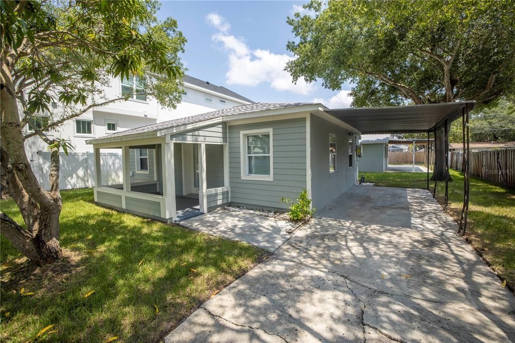 Recently Sold: $480,000 (3 beds, 2 baths, 1196 Square Feet)