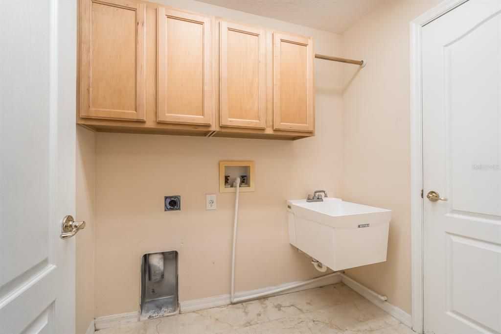 Недавно арендовано: $3,300 (4 спален, 2 ванн, 2166 Квадратных фут)