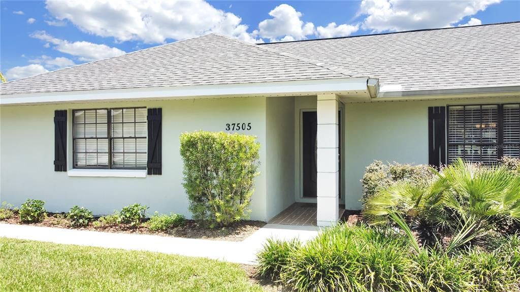 Recently Sold: $359,000 (3 beds, 2 baths, 1618 Square Feet)