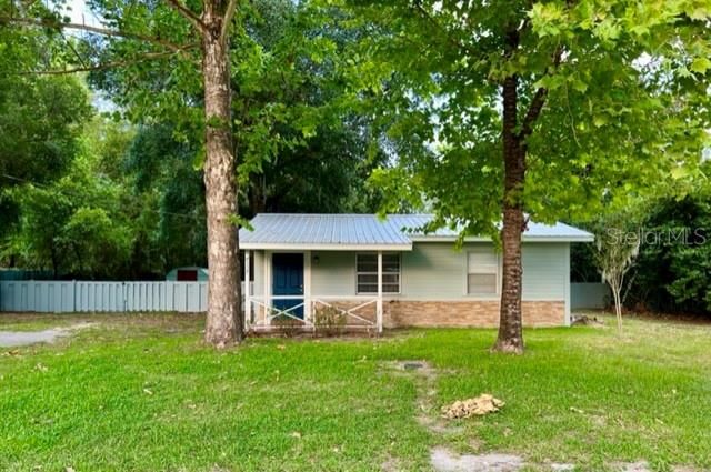 Recently Sold: $154,900 (2 beds, 1 baths, 720 Square Feet)