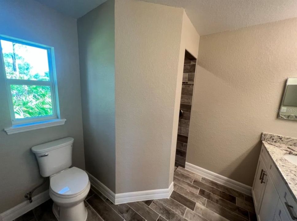 最近租的: $2,600 (3 贝兹, 2 浴室, 1650 平方英尺)