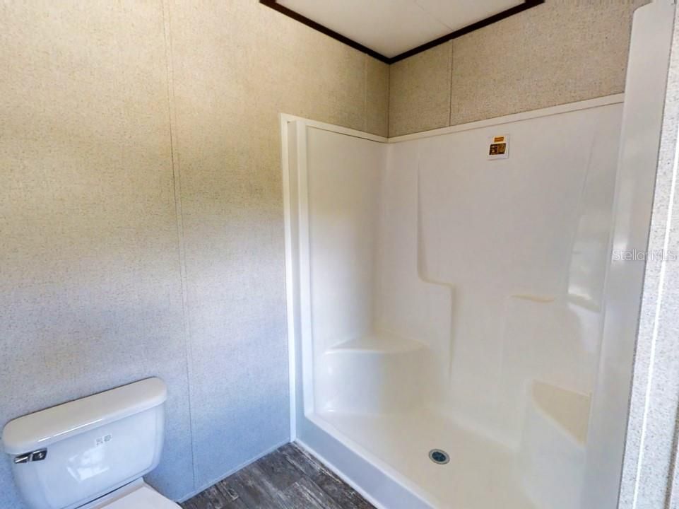 最近售出: $232,000 (5 贝兹, 3 浴室, 2027 平方英尺)