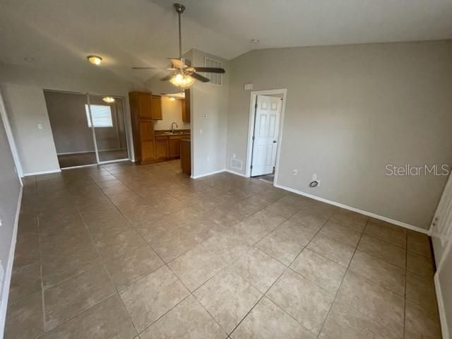 Recently Rented: $2,250 (2 beds, 2 baths, 1091 Square Feet)