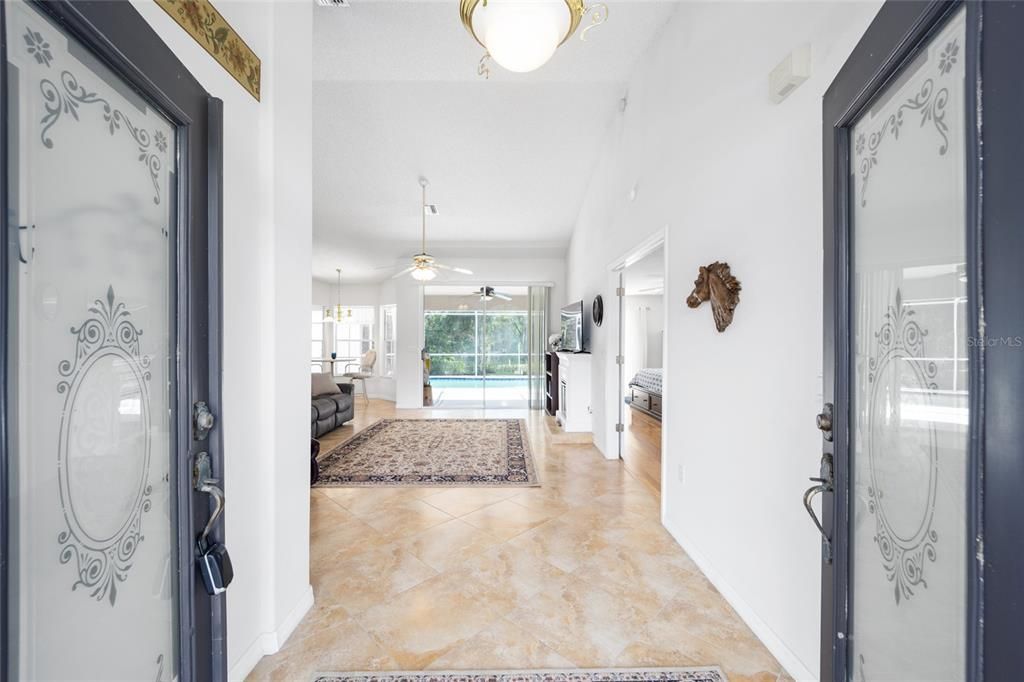 Recently Sold: $550,000 (3 beds, 2 baths, 1857 Square Feet)