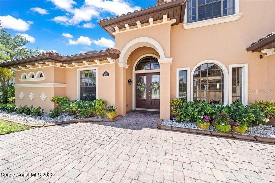 Recently Sold: $1,150,000 (5 beds, 4 baths, 3798 Square Feet)