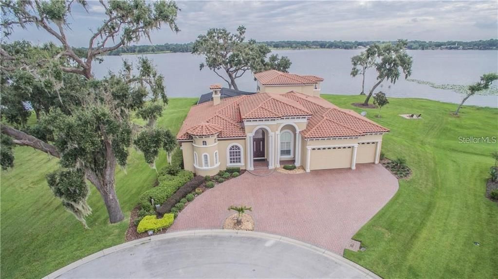 Recently Sold: $1,400,000 (4 beds, 3 baths, 4631 Square Feet)