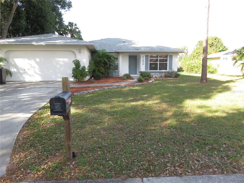 Recently Sold: $340,000 (2 beds, 2 baths, 1350 Square Feet)