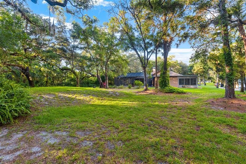 Recently Sold: $725,000 (4 beds, 3 baths, 2604 Square Feet)