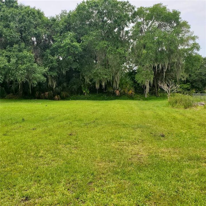 Vendido Recientemente: $109,000 (0.27 acres)