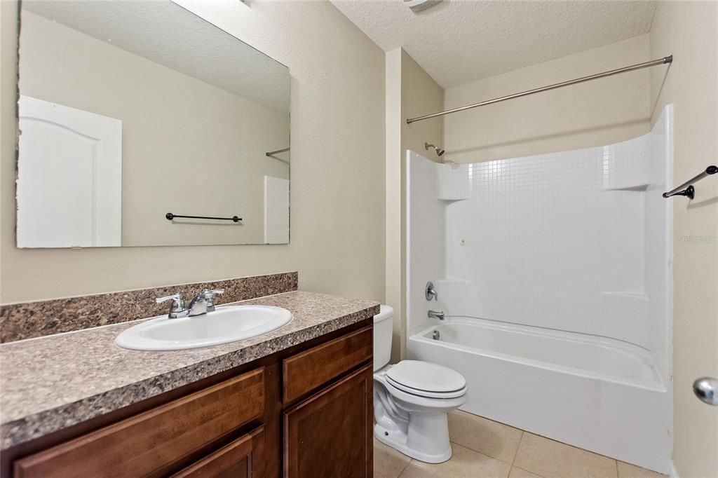 最近租的: $1,875 (4 贝兹, 2 浴室, 1780 平方英尺)