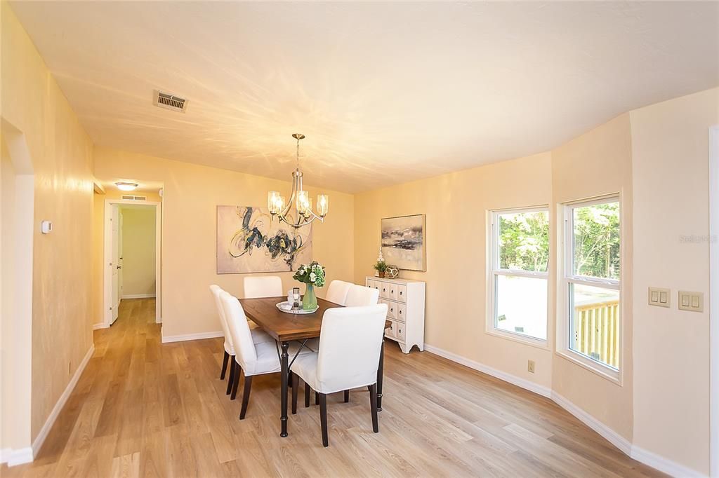Recently Sold: $299,500 (3 beds, 2 baths, 1792 Square Feet)
