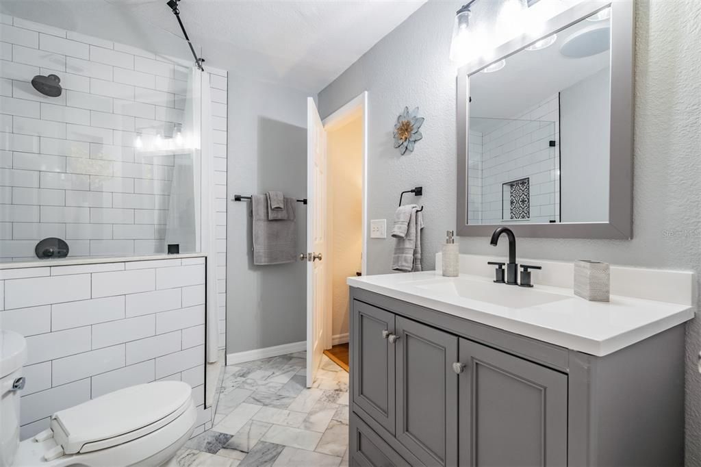 Недавно арендовано: $7,500 (4 спален, 3 ванн, 2311 Квадратных фут)