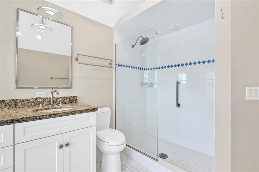 最近租的: $5,000 (2 贝兹, 2 浴室, 1494 平方英尺)