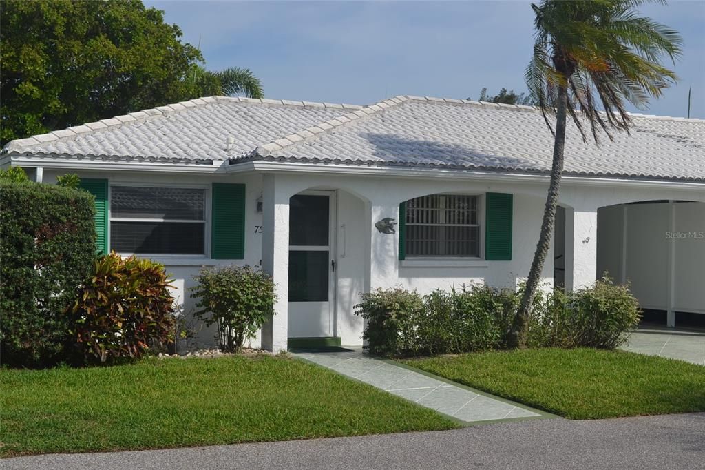 Recently Sold: $399,000 (2 beds, 2 baths, 1357 Square Feet)
