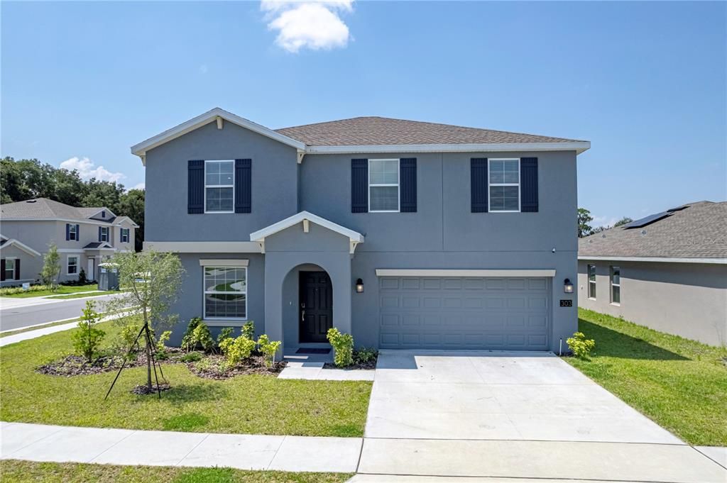 Recently Sold: $359,900 (4 beds, 3 baths, 2584 Square Feet)