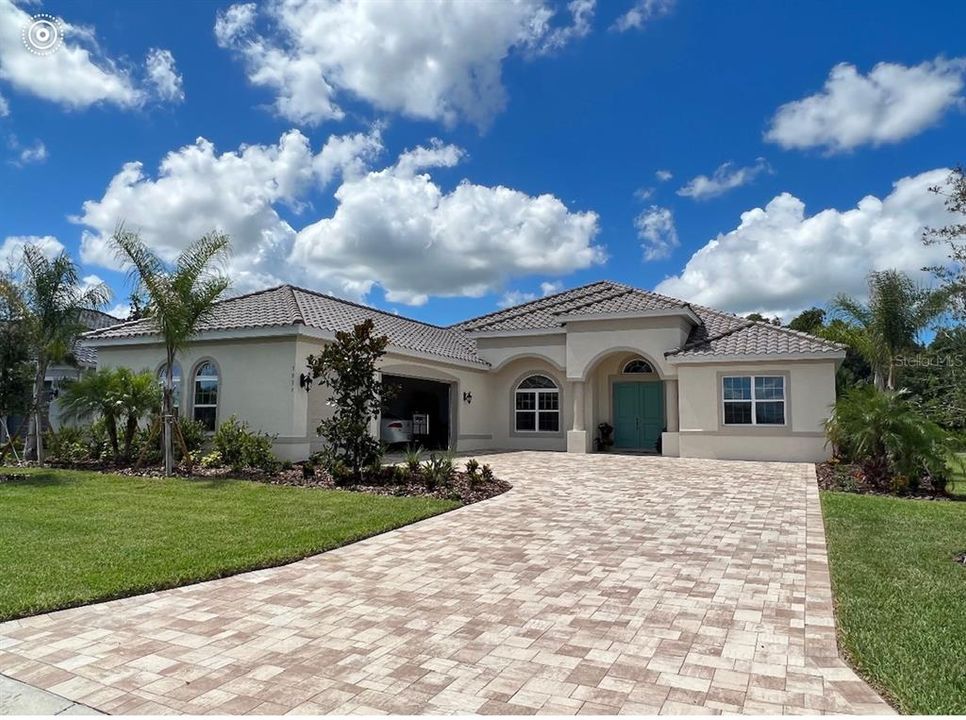Recently Sold: $823,948 (3 beds, 3 baths, 3522 Square Feet)