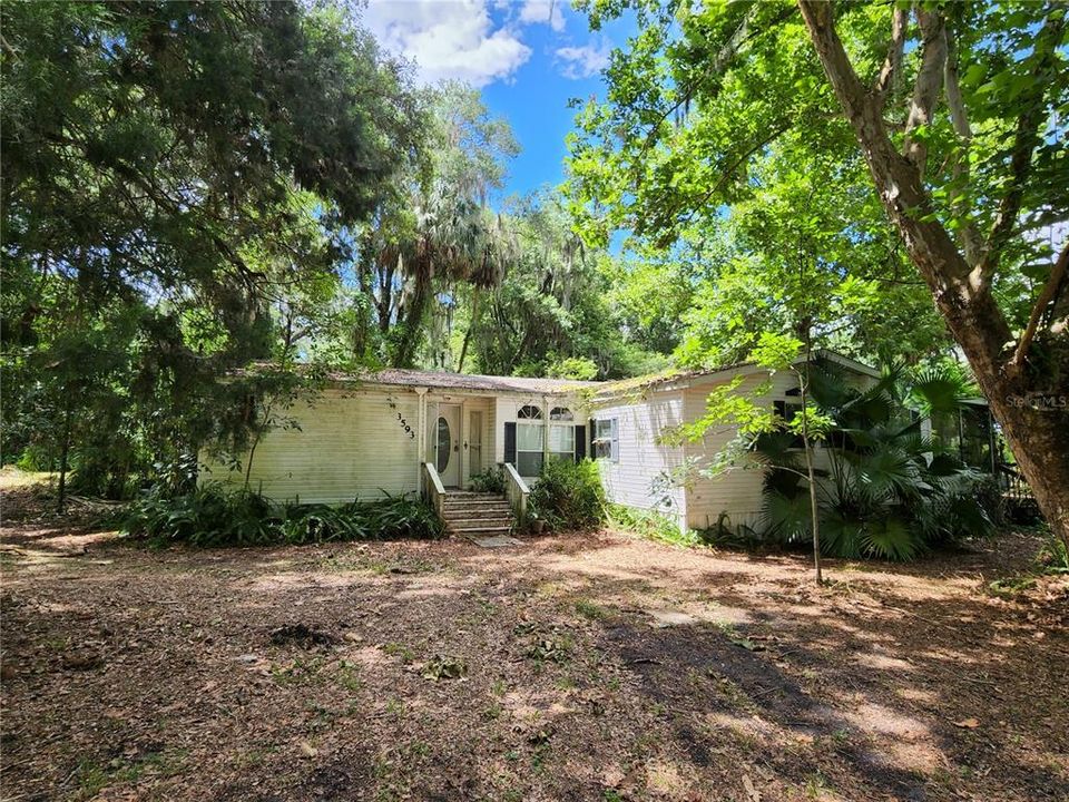 Recently Sold: $80,000 (3 beds, 2 baths, 1986 Square Feet)
