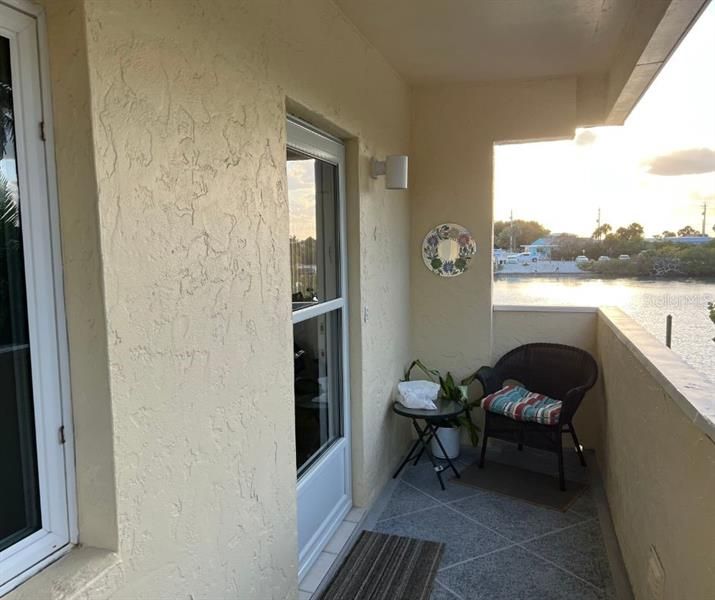 Recently Sold: $825,000 (2 beds, 2 baths, 1092 Square Feet)