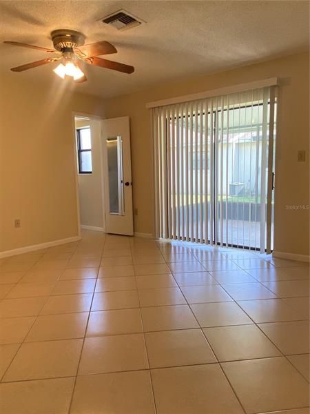 Recently Rented: $1,600 (2 beds, 2 baths, 1220 Square Feet)