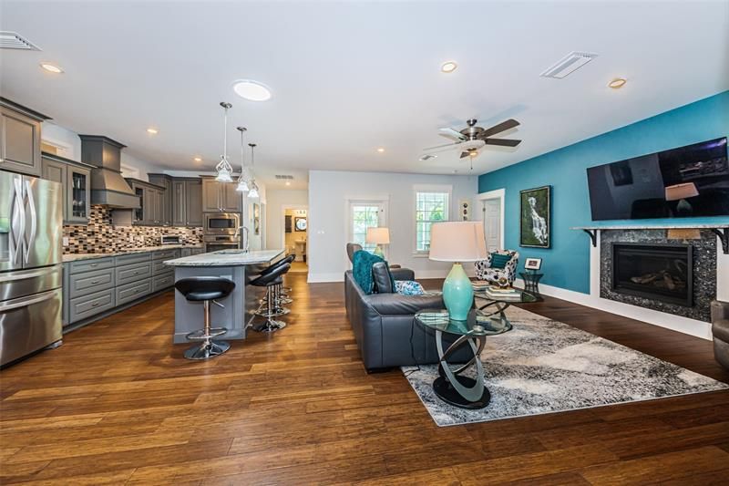 Recently Sold: $1,100,000 (3 beds, 3 baths, 2200 Square Feet)